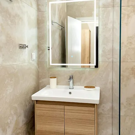 Stylish Flat With Parking - St Constantine & Helena By Flat Mаnаger 瓦爾納