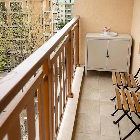 Stylish Flat With Parking - St Constantine & Helena By Flat Mаnаger
